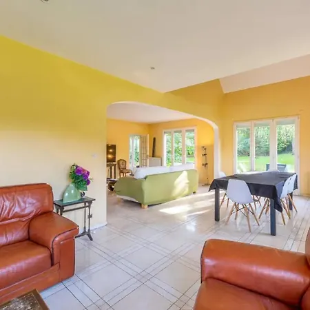 Maison Chaleureuse A Saints Avec Jardin Et Terrasse * Beautheil-Saints